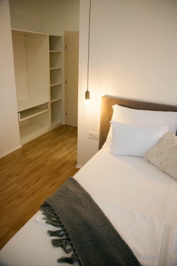 Soukki Town Centre Suites 1 Split Exteriör bild