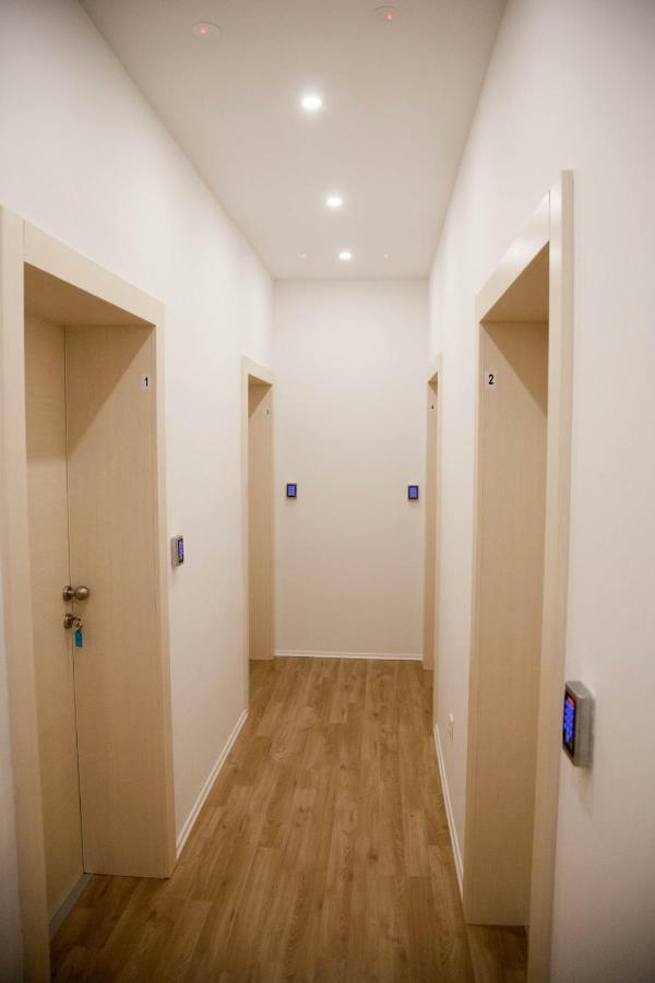 Soukki Town Centre Suites 1 Split Exteriör bild