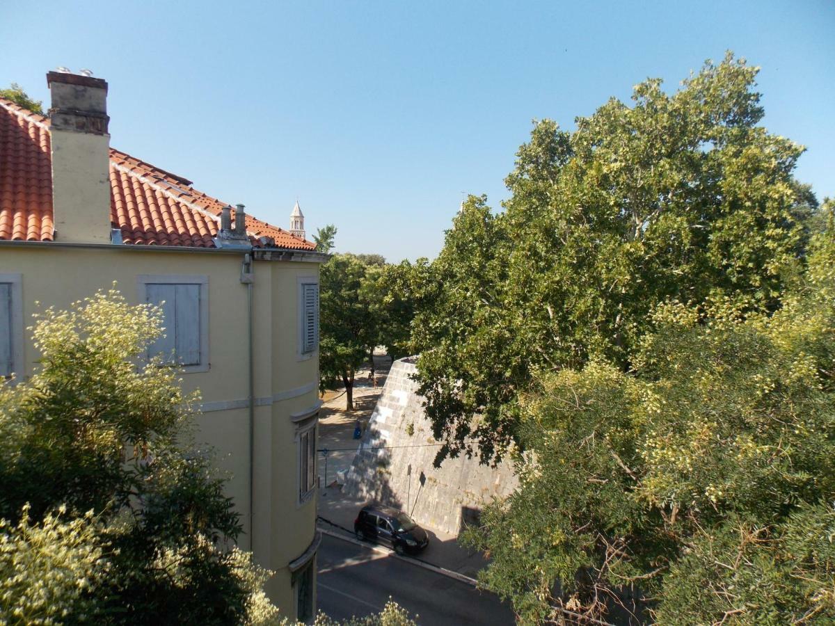 Soukki Town Centre Suites 1 Split Exteriör bild