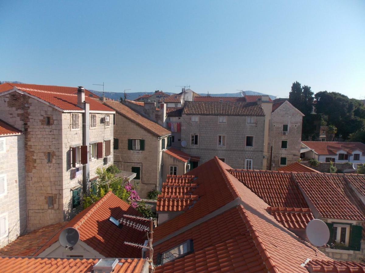 Soukki Town Centre Suites 1 Split Exteriör bild